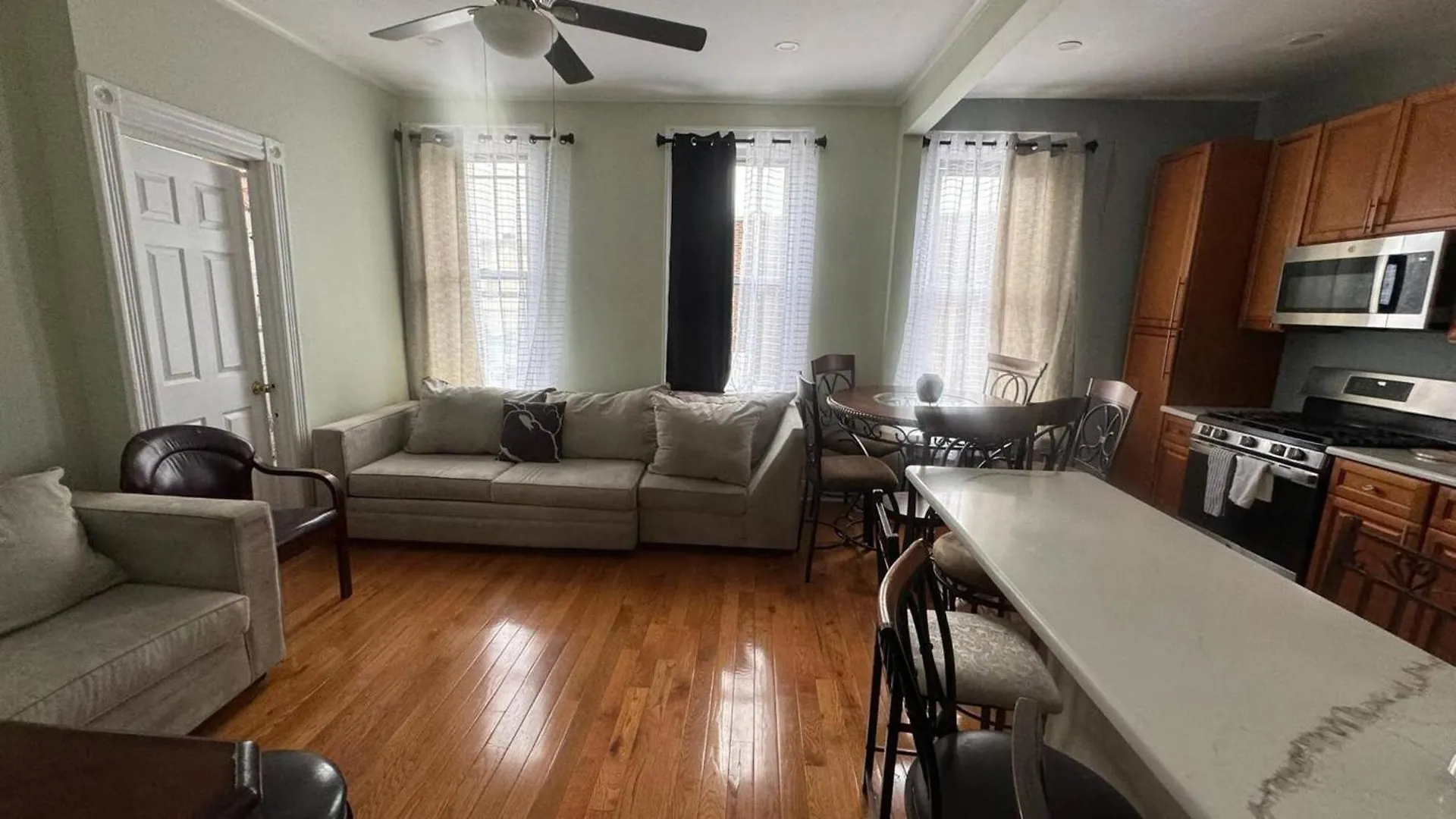 Huge 3 Bedrooms Apt 15 Minutes To Ny City West New York